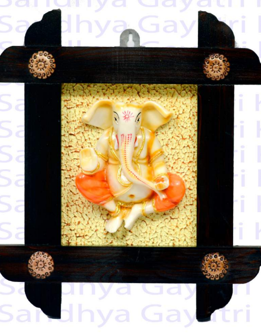 Framing Statue - Colour