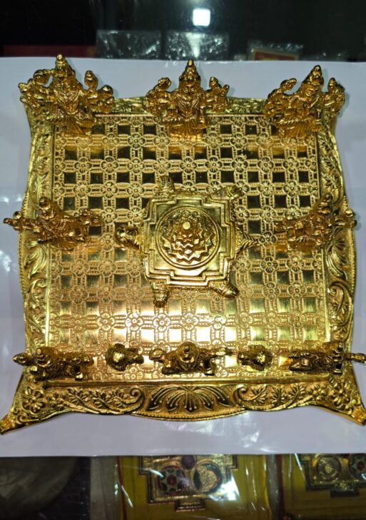 Ashta Lakshmi Meru Shree Yantra Chowki